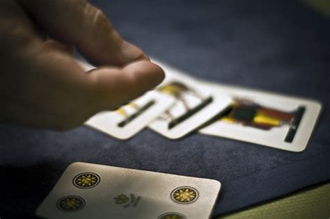 come contare le carte a scopa|Come contare le carte a scopa: regola del 48 .